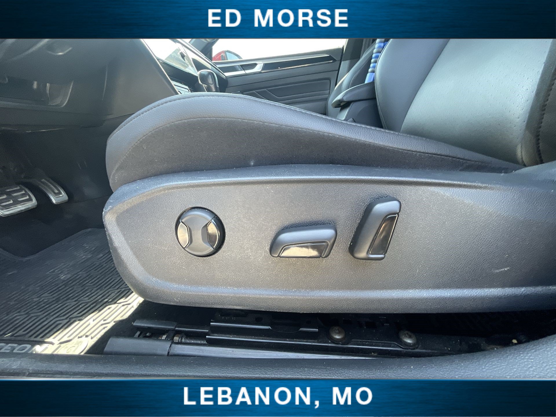 Used 2022 Volkswagen Arteon SE FWD image 32