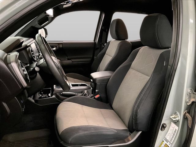 Used 2023 Toyota Tacoma TRD Off-Road w/ Black Out Package (TMS) AWD/4WD image 24