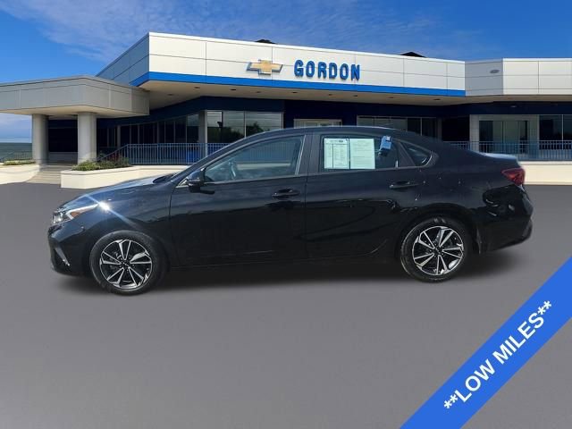 Used 2023 Kia Forte LXS w/ LXS Technology Package image 2