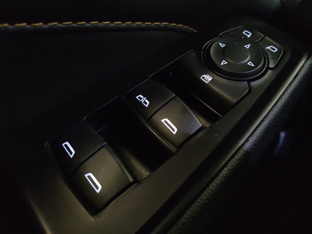 Used 2020 Chevrolet Traverse LT FWD image 27