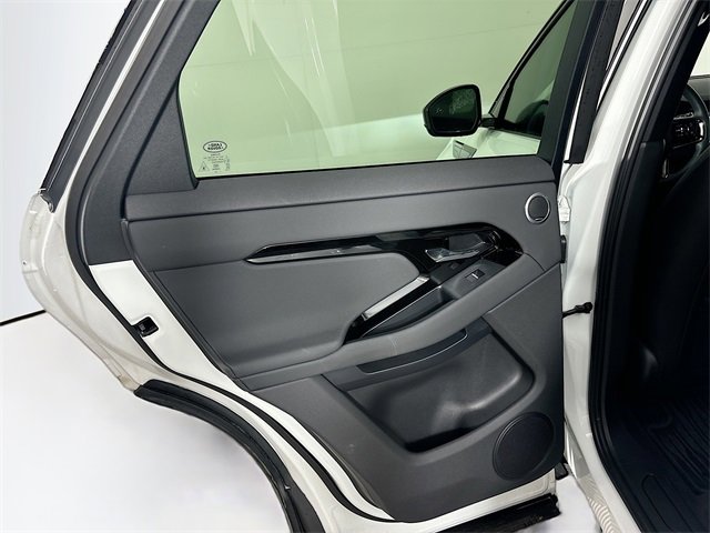 Used 2025 Land Rover Range Rover Evoque Dynamic SE image 24