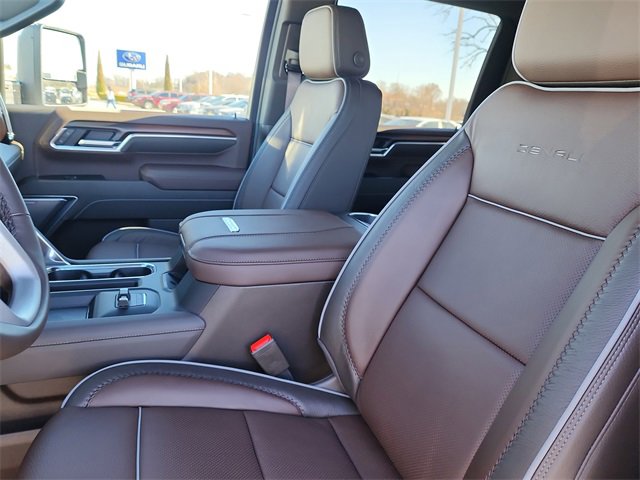 New 2026 GMC Sierra 3500 Denali w/ Denali Reserve Package image 17