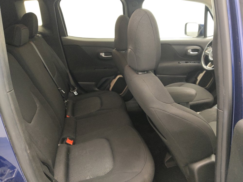 Used 2017 Jeep Renegade Latitude image 19