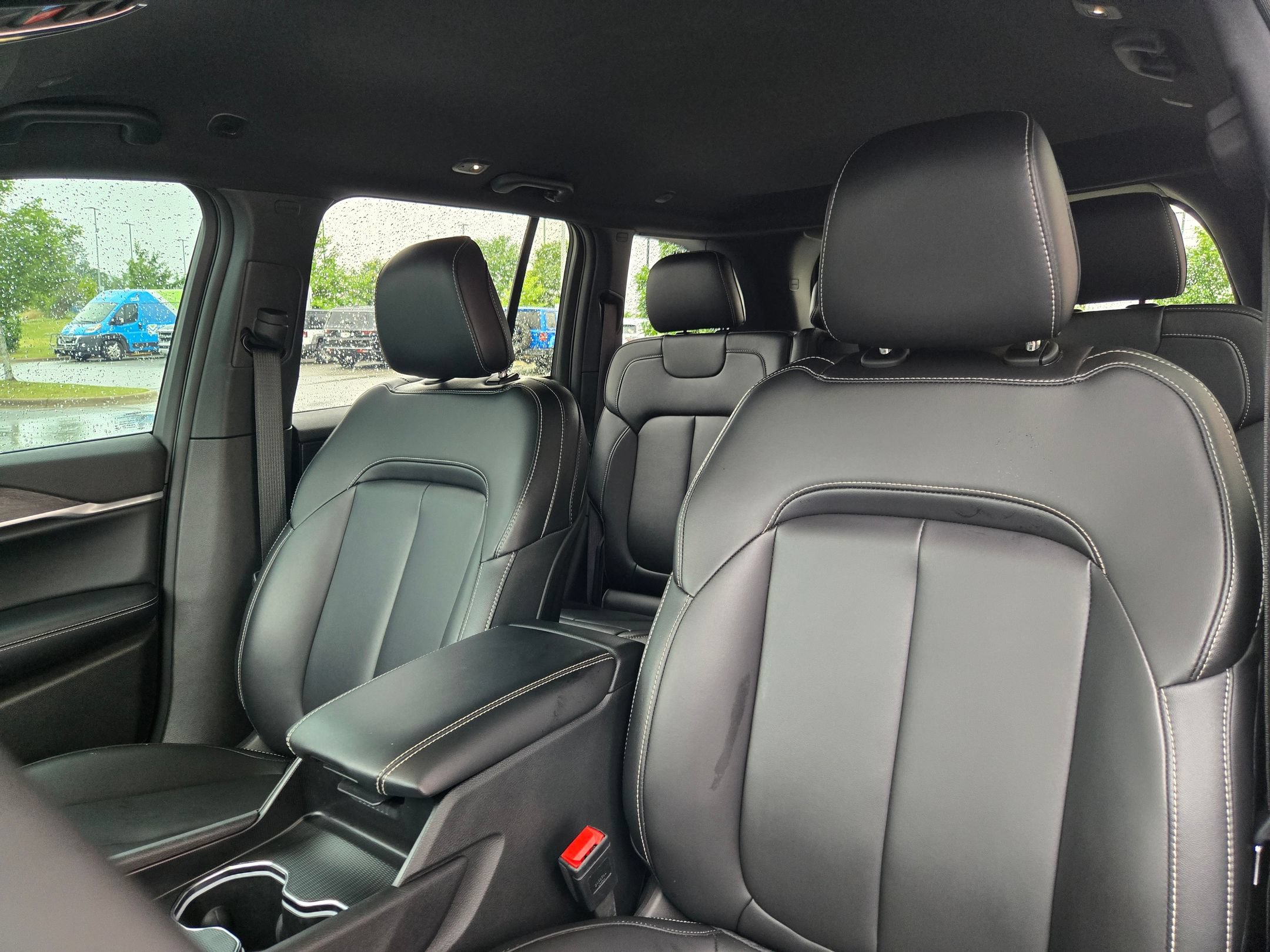 Used 2025 Jeep Grand Cherokee Limited AWD/4WD image 24