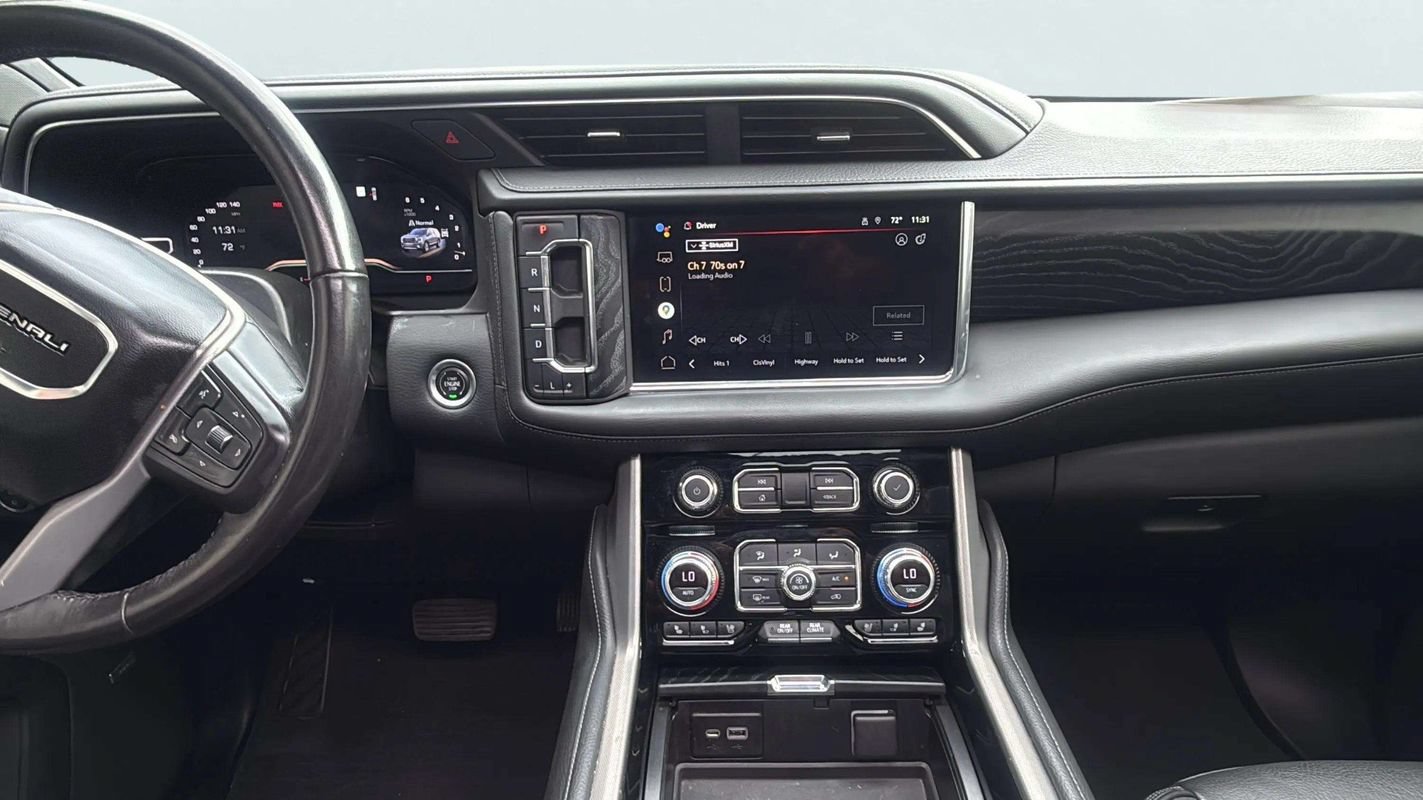 Used 2022 GMC Yukon XL Denali w/ Denali Ultimate Package AWD/4WD image 13