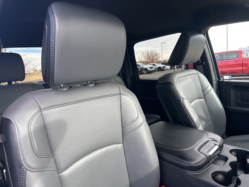 Used 2024 RAM 2500 Tradesman w/ Chrome Appearance Group image 27