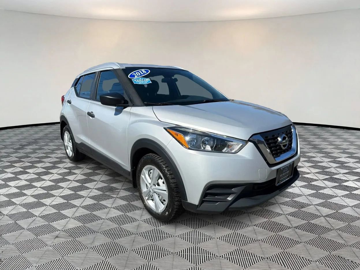Used 2018 Nissan Kicks S FWD image 1
