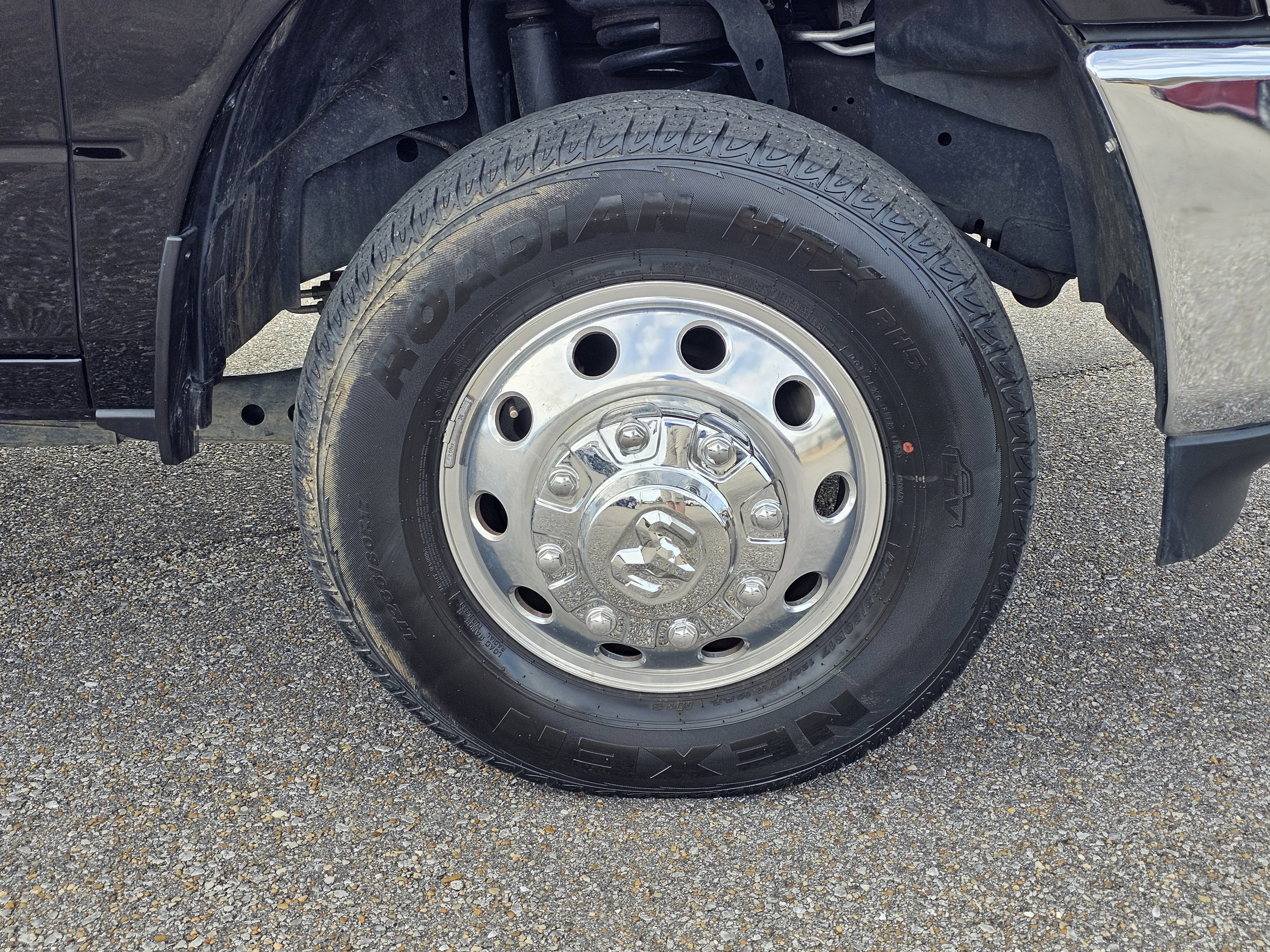 Used 2024 RAM 3500 Laramie w/ Towing Technology Group image 6