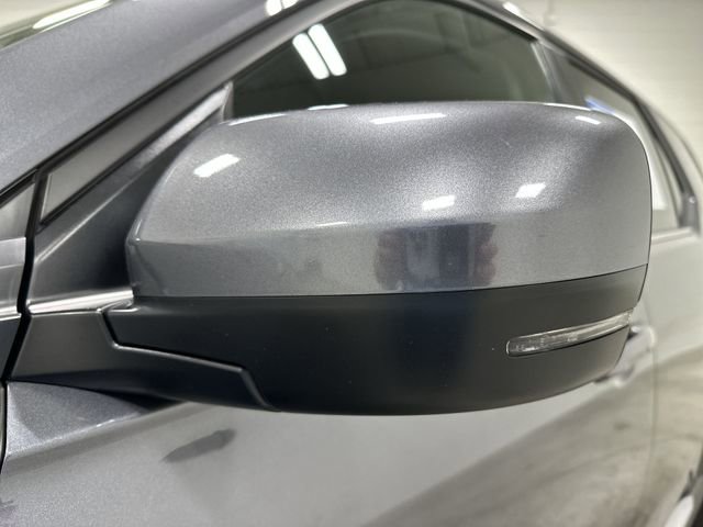 Used 2025 Honda Pilot EX-L image 12