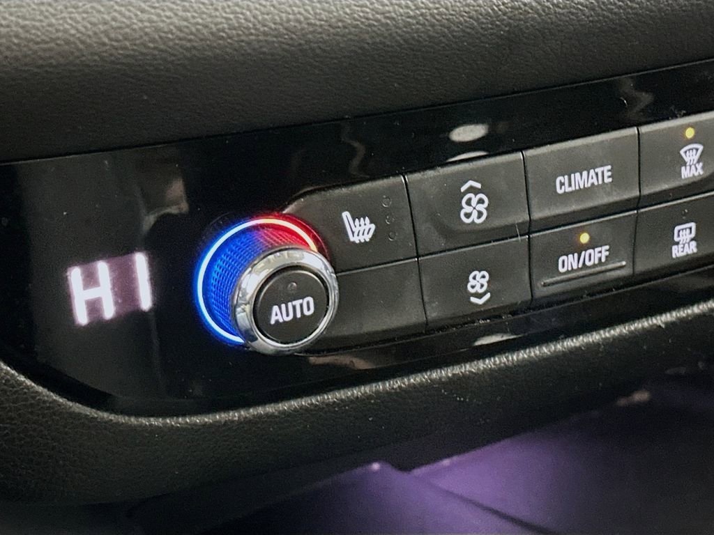 Used 2020 Buick Enclave Essence w/ LPO, Floor Liner Package image 27