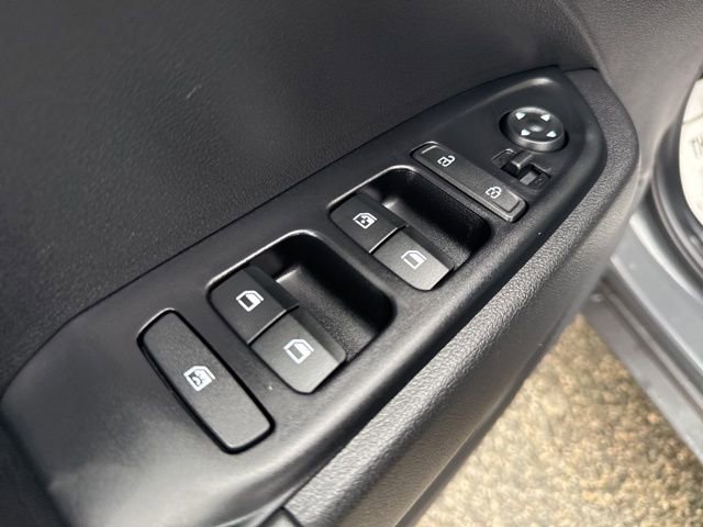 Certified 2026 Hyundai Venue SEL image 13