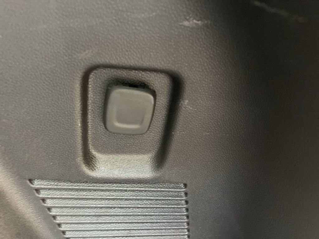 Used 2024 Chevrolet Blazer LT w/ Convenience Package image 46