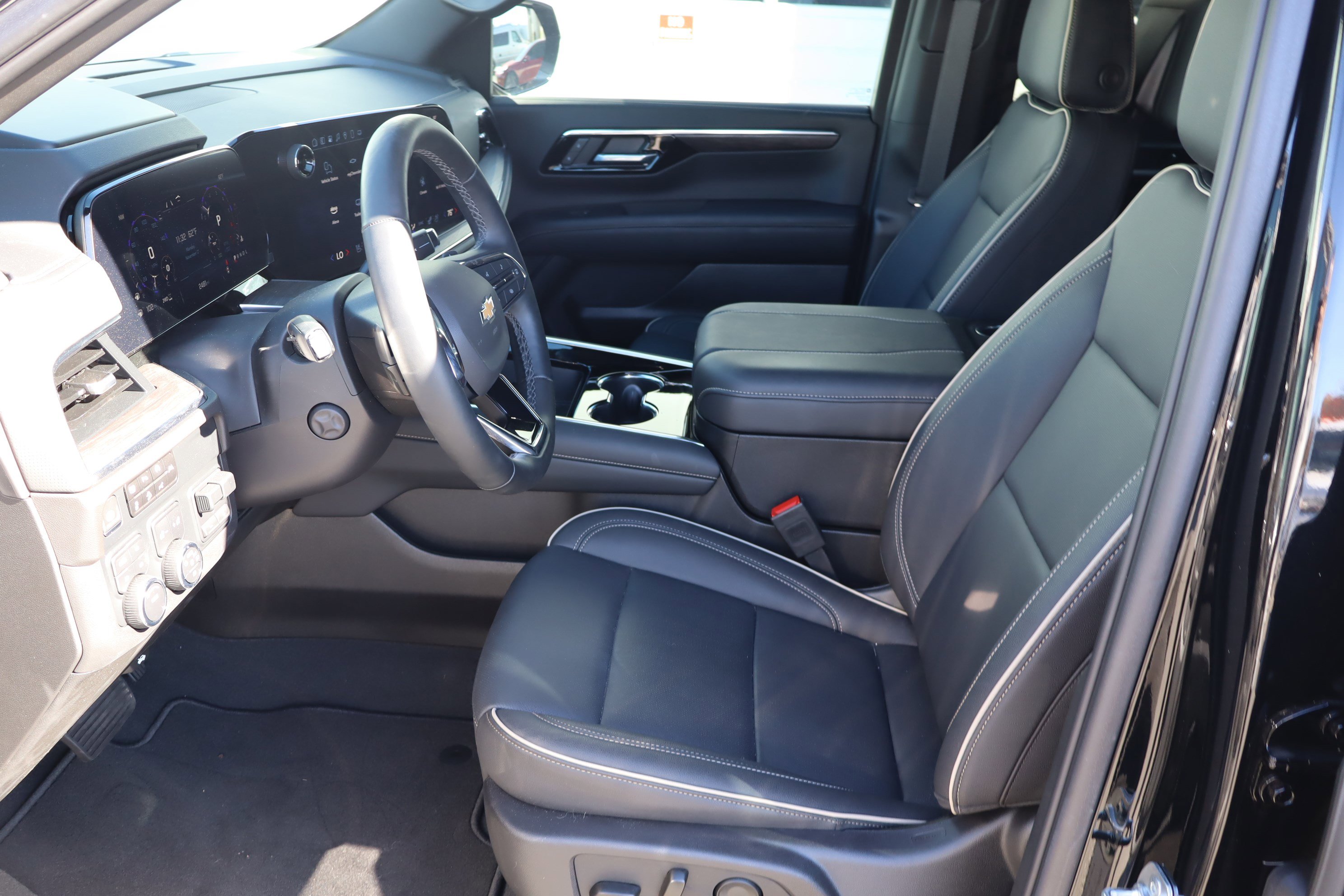 Used 2025 Chevrolet Tahoe Premier image 19