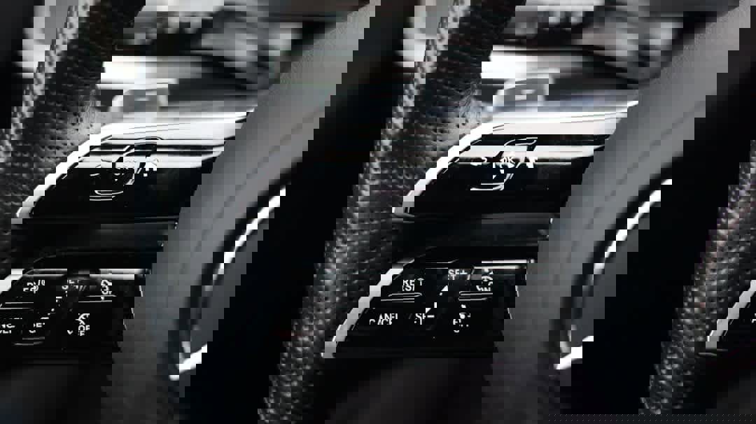 Certified 2025 Mercedes-Benz GLC 300 4MATIC image 25