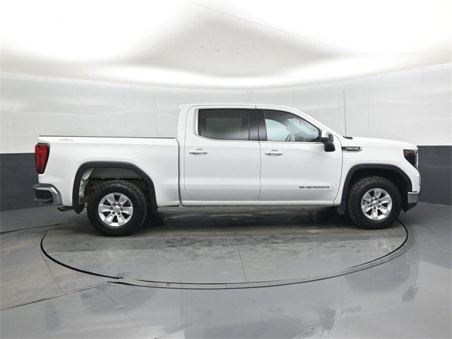 Used 2023 GMC Sierra 1500 SLE image 2