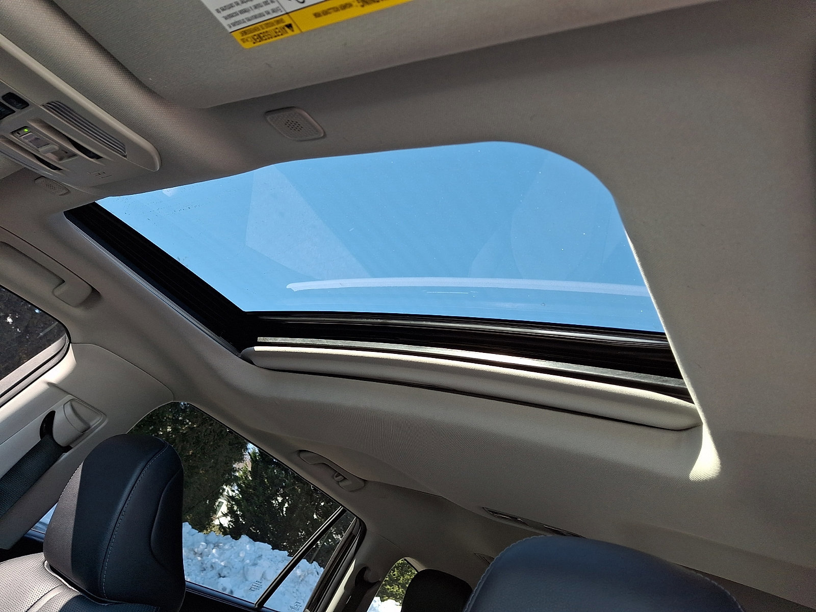 Used 2023 Toyota Highlander Limited image 17