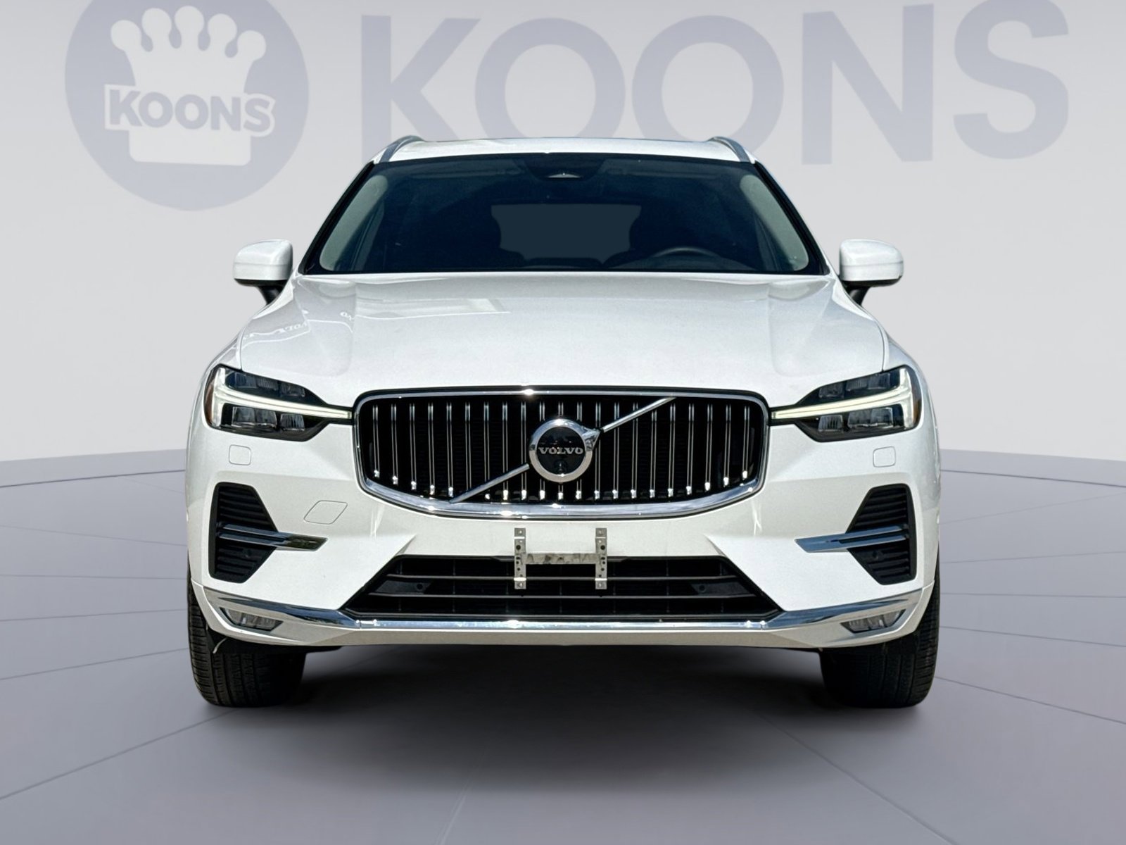 Certified 2023 Volvo XC60 B5 Plus AWD/4WD image 11