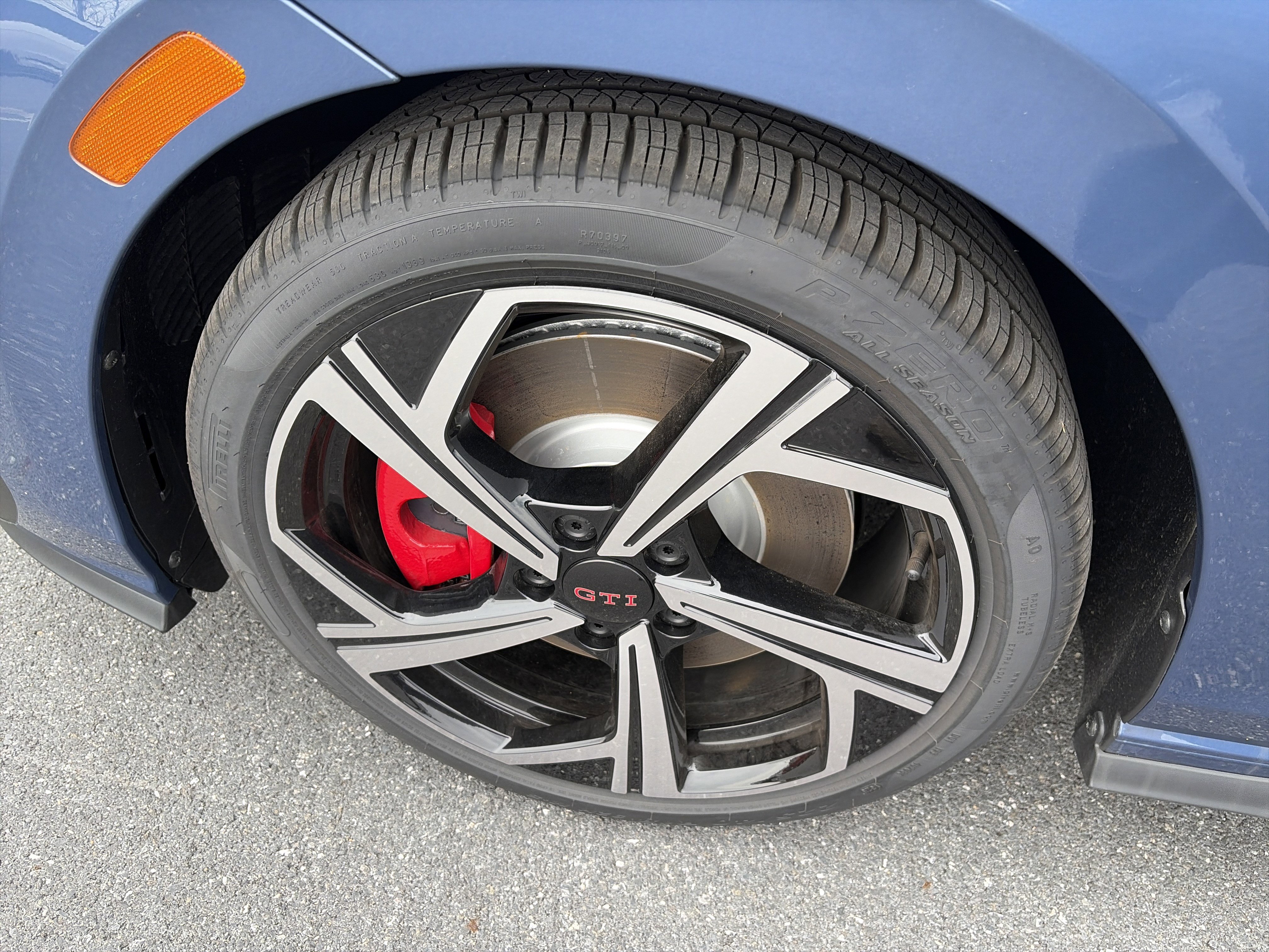 New 2026 Volkswagen GTI SE image 9