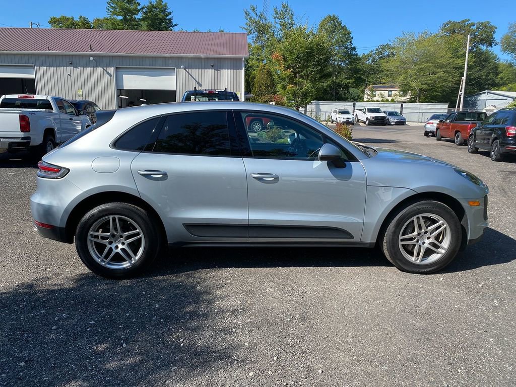 Used 2019 Porsche Macan AWD/4WD image 4