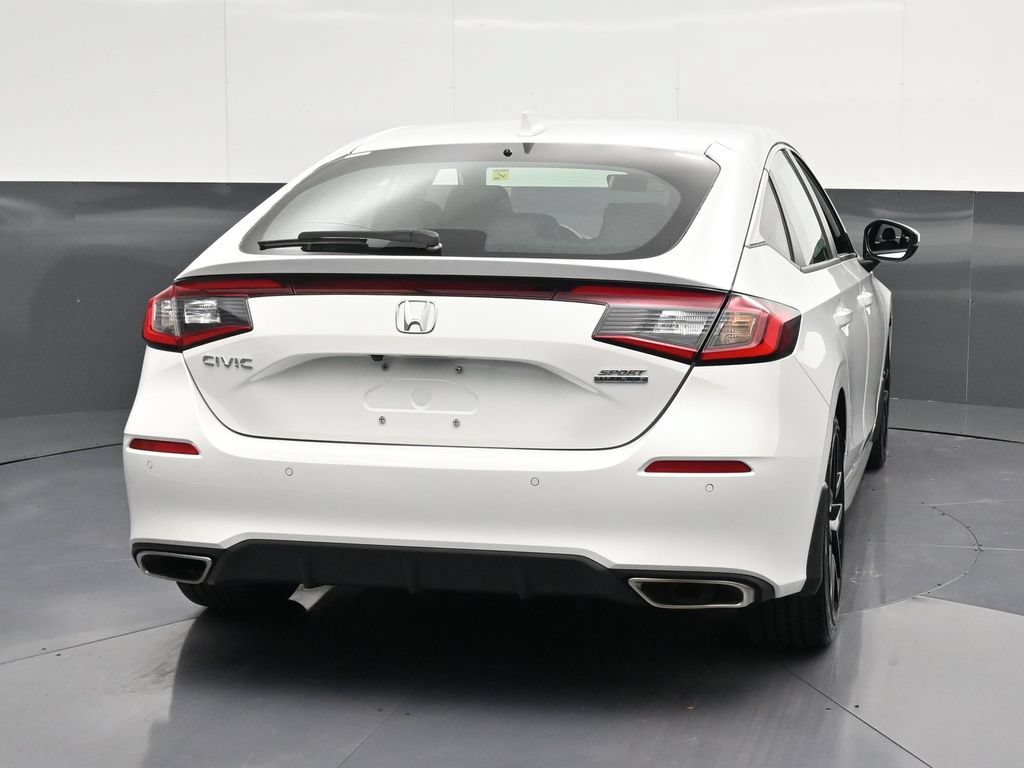 Used 2024 Honda Civic Sport Touring image 2