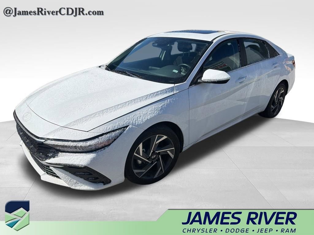 Used 2025 Hyundai Elantra SEL