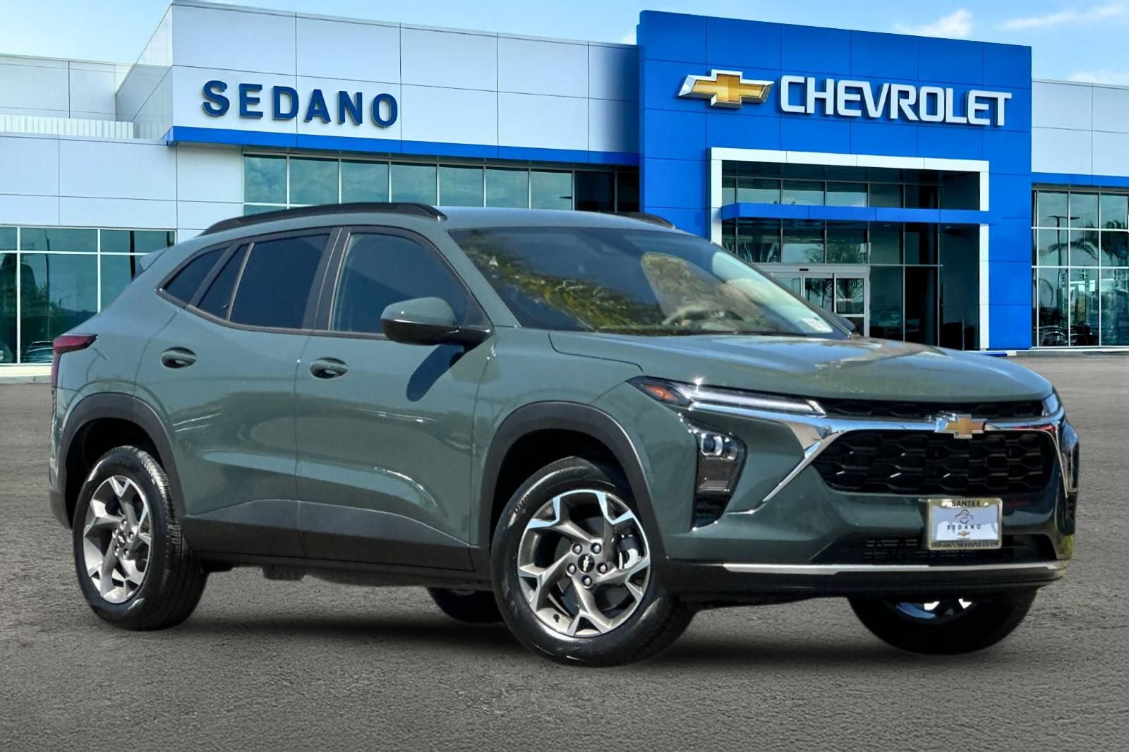 New 2026 Chevrolet Trax LT FWD image 2