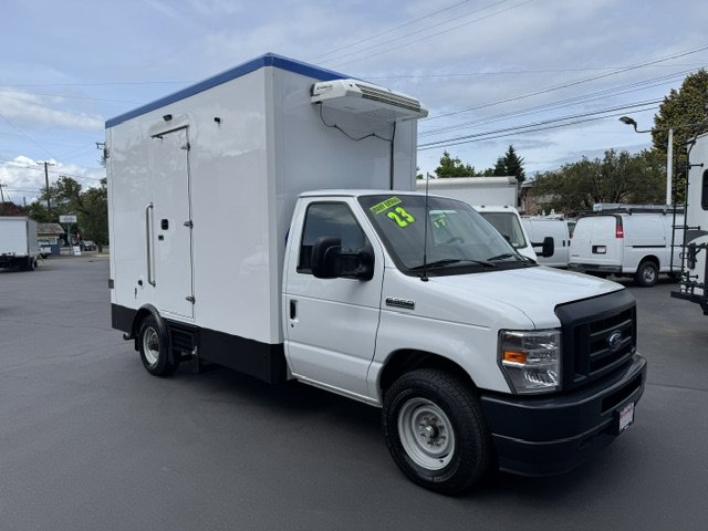Used 2023 Ford E-350 and Econoline 350 Super Duty w/ Power Windows & Locks Group RWD image 1