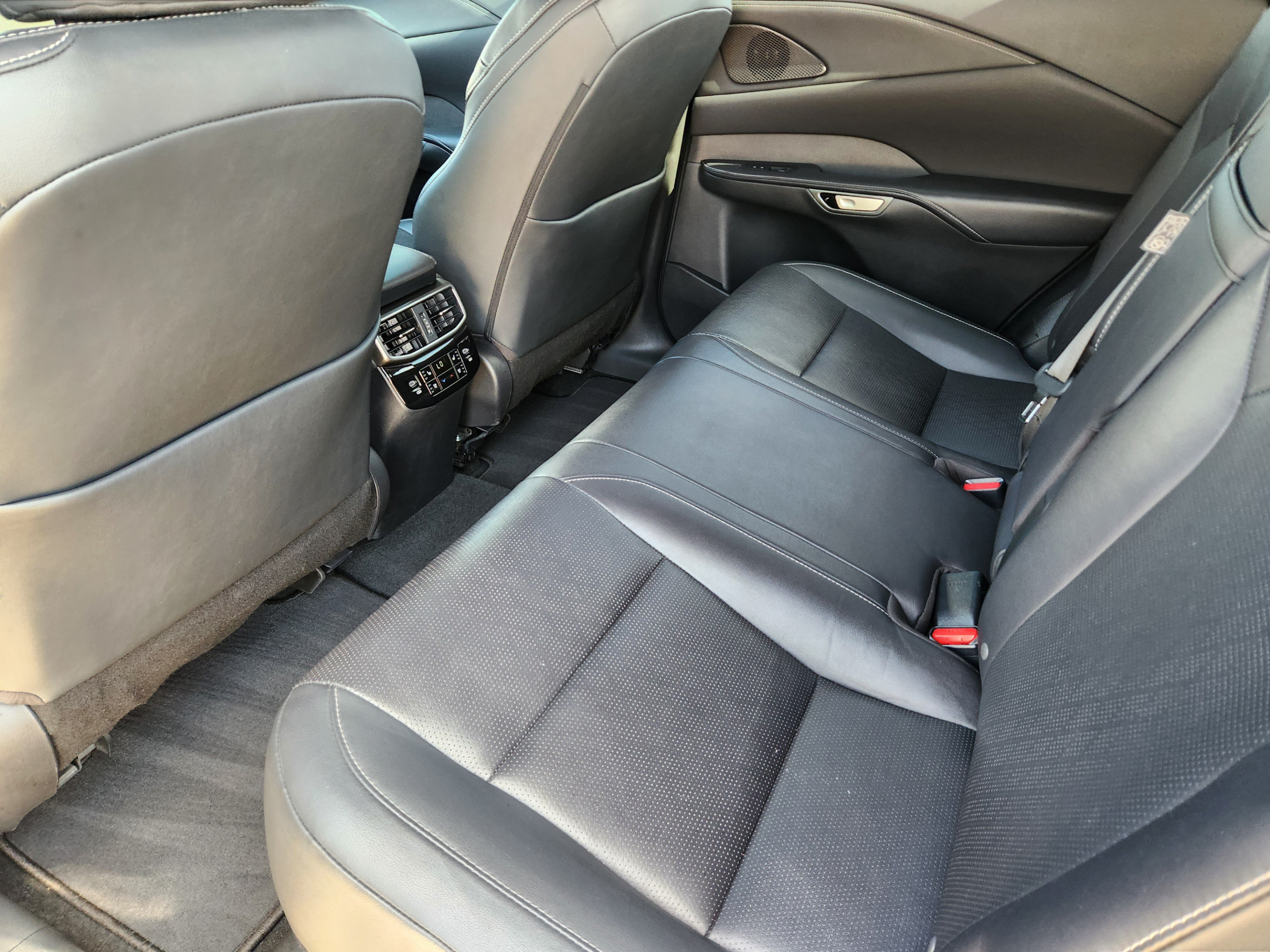 Certified 2023 Lexus RX 350 Premium Plus w/ Cold Area Package FWD image 16