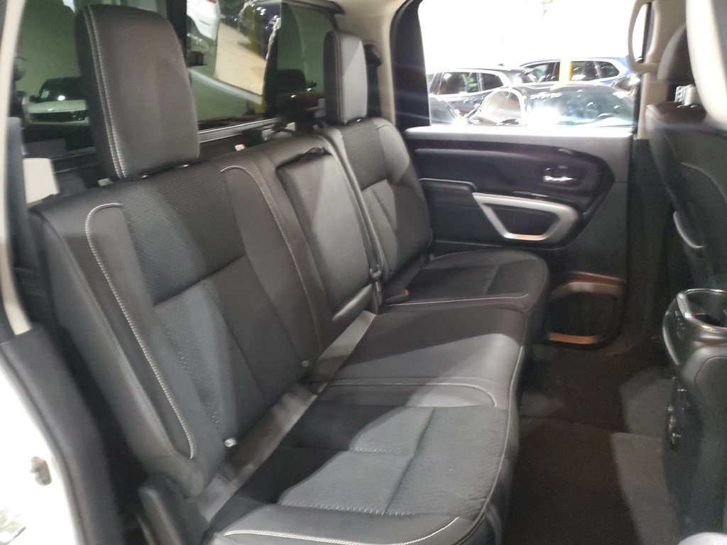 Used 2019 Nissan Titan PRO-4X AWD/4WD image 19