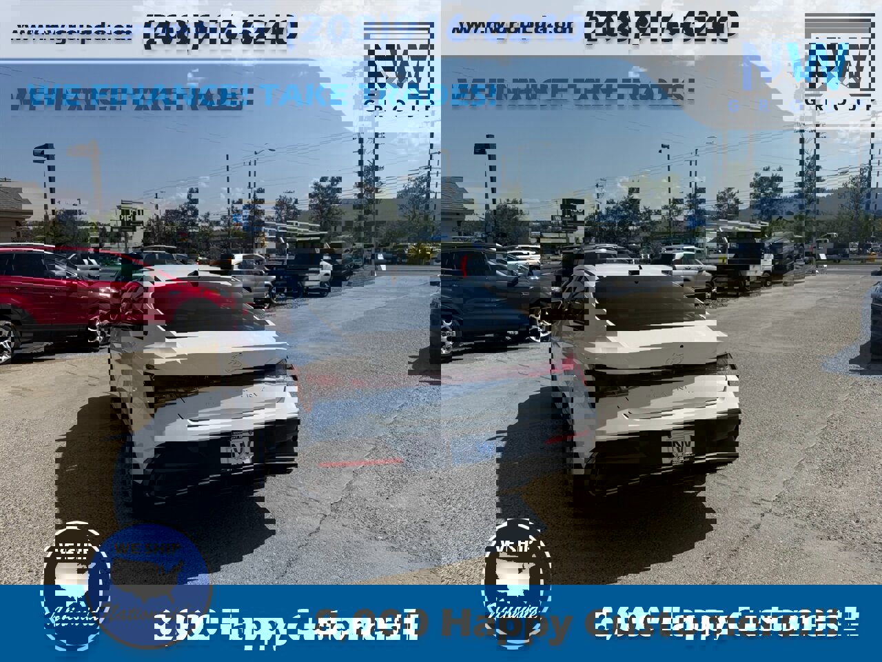 Used 2024 Hyundai Elantra SE image 32