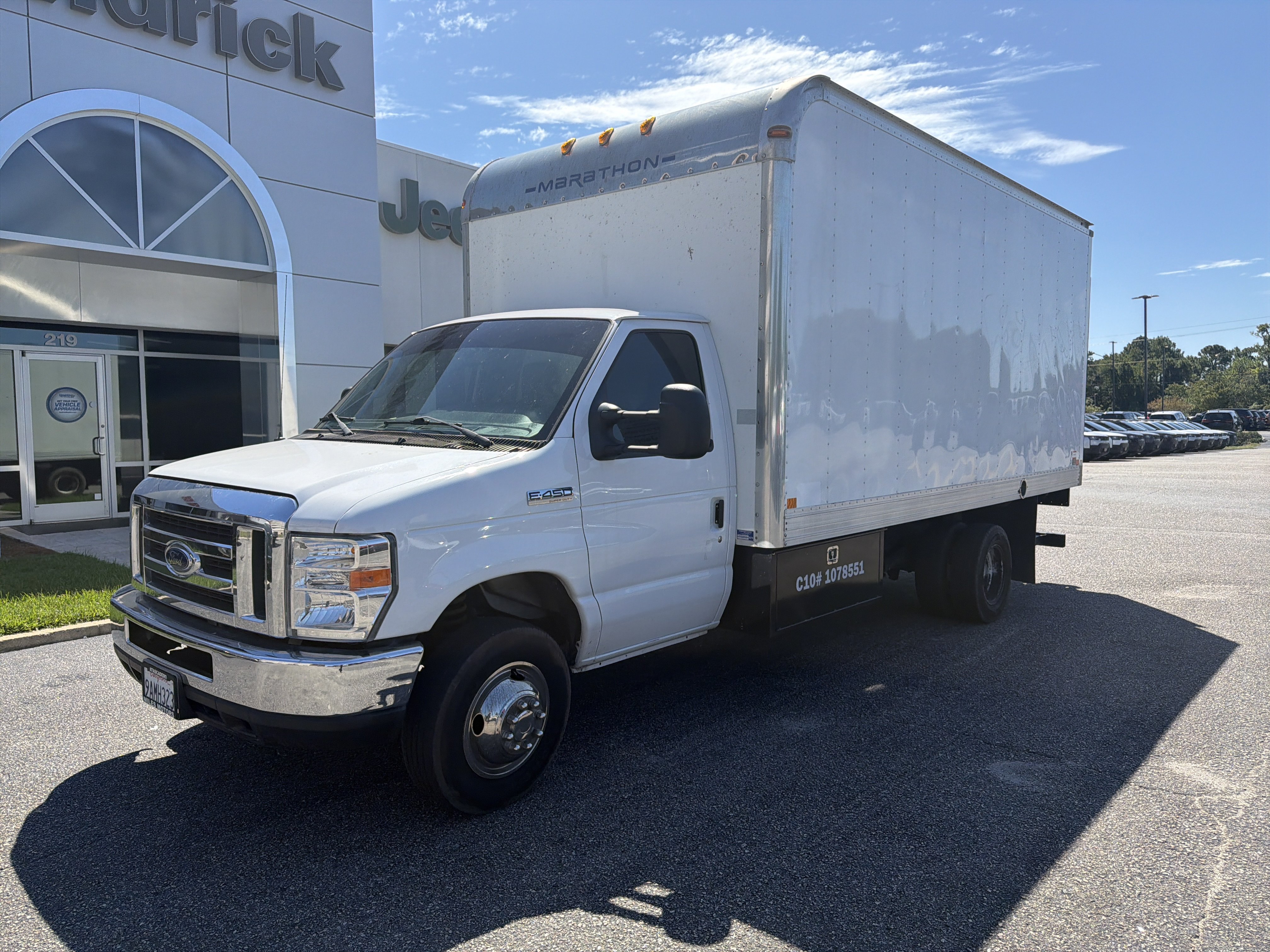 Used 2019 Ford E-450 and Econoline 450 Super Duty w/ Power Windows & Locks Group RWD image 4