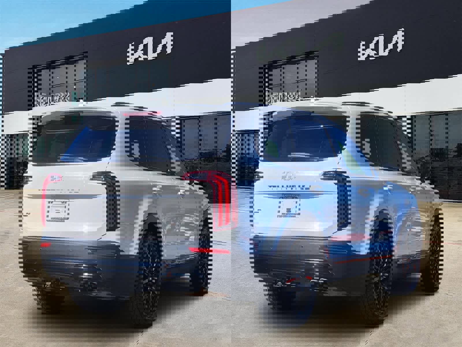 Used 2022 Kia Telluride SX w/ SX Prestige Package image 5