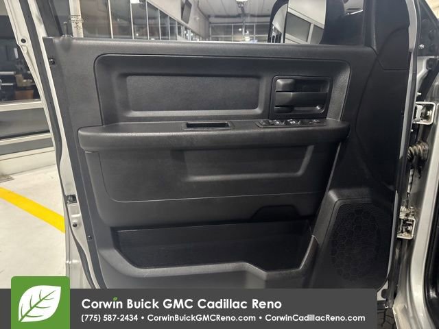 Used 2016 RAM 2500 Tradesman w/ Chrome Appearance Group image 11