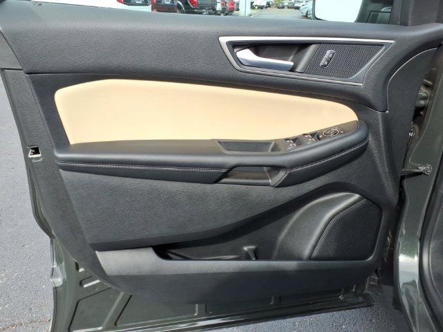 Used 2023 Ford Edge SEL w/ Convenience Package AWD/4WD image 17
