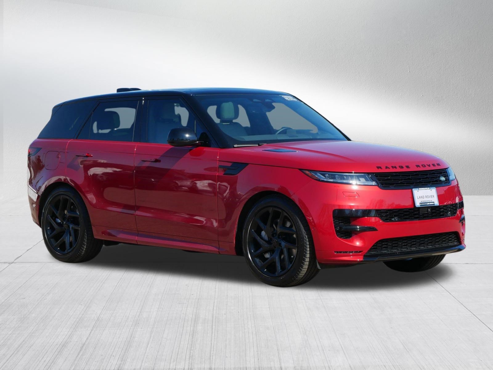 Certified 2026 Land Rover Range Rover Sport Dynamic SE AWD/4WD image 3