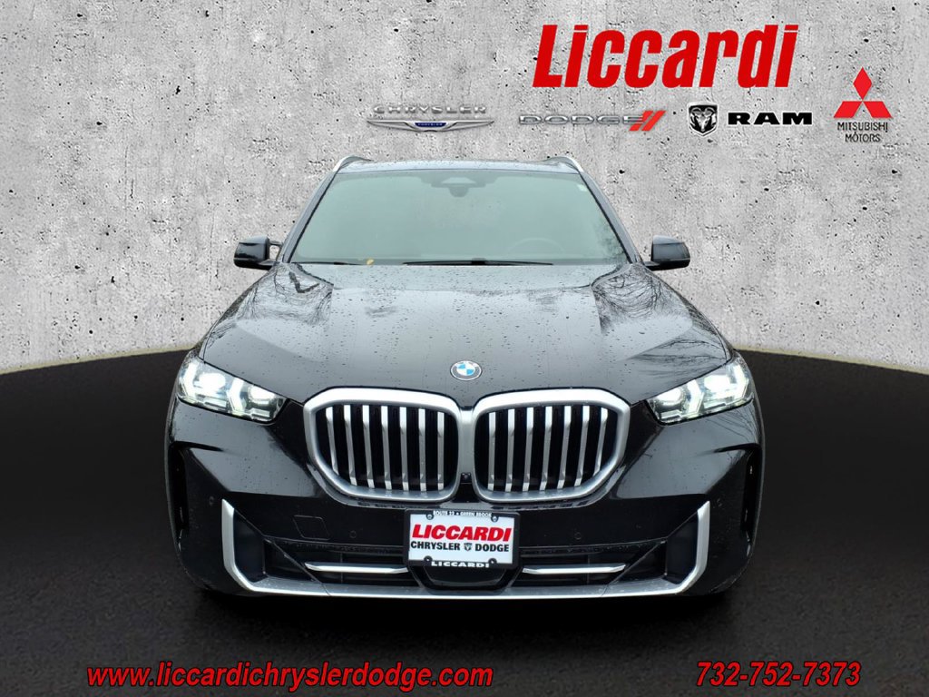 Used 2025 BMW X5 xDrive40i AWD/4WD image 2
