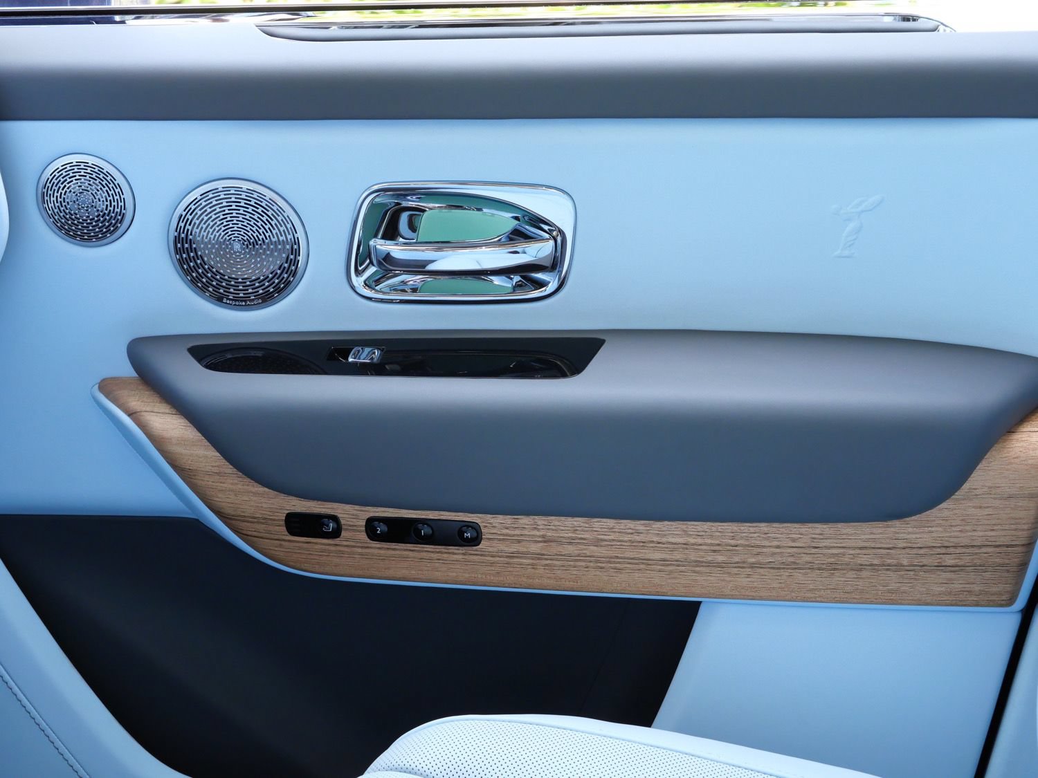 Certified 2023 Rolls-Royce Cullinan w/ Cullinan Package AWD/4WD image 11