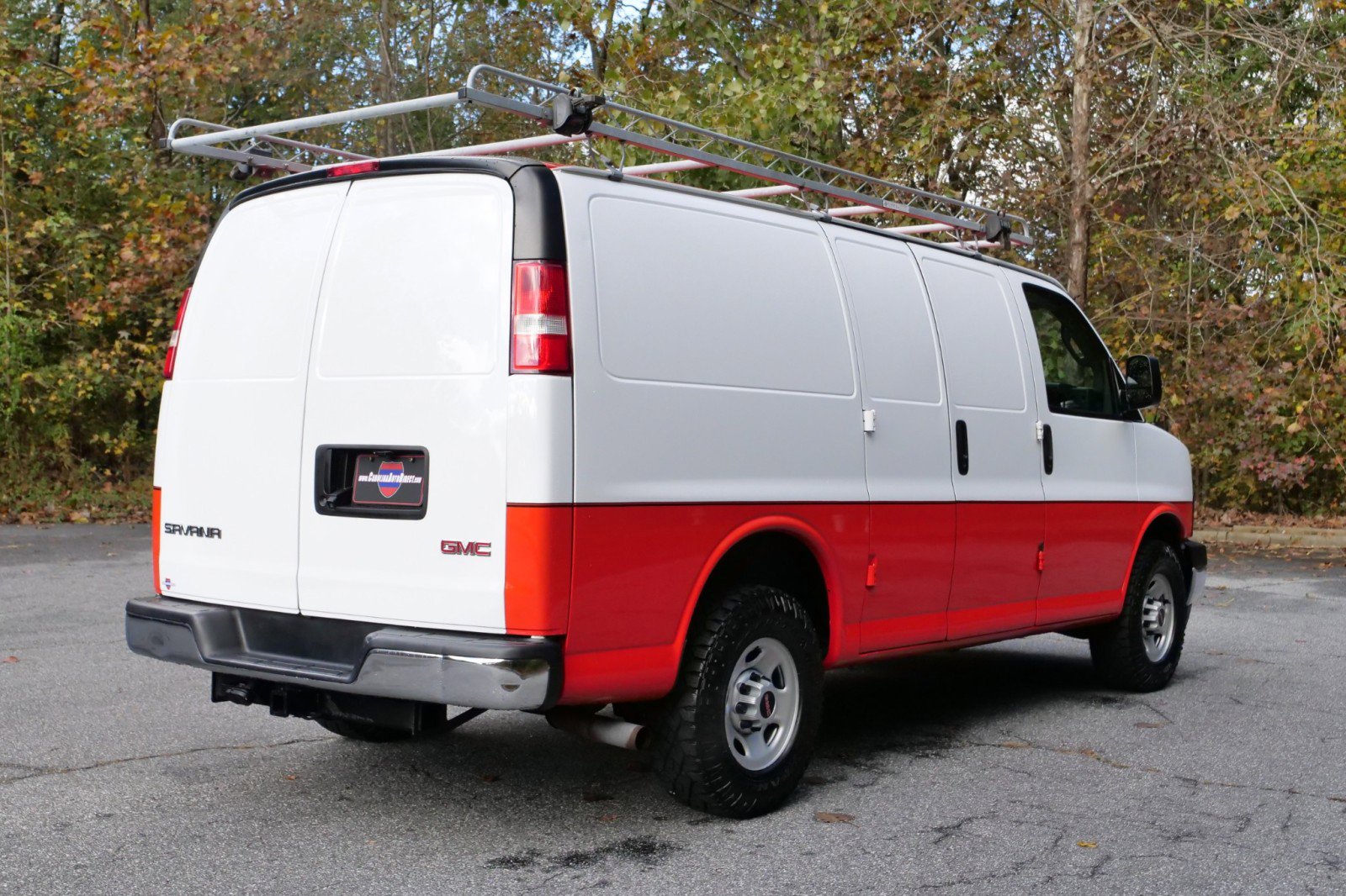 Used 2018 GMC Savana 3500 w/ Driver Convenience Package image 25