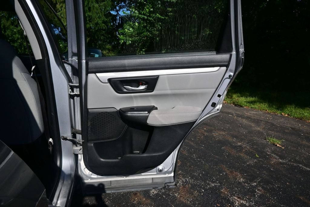 Used 2018 Honda CR-V LX image 24