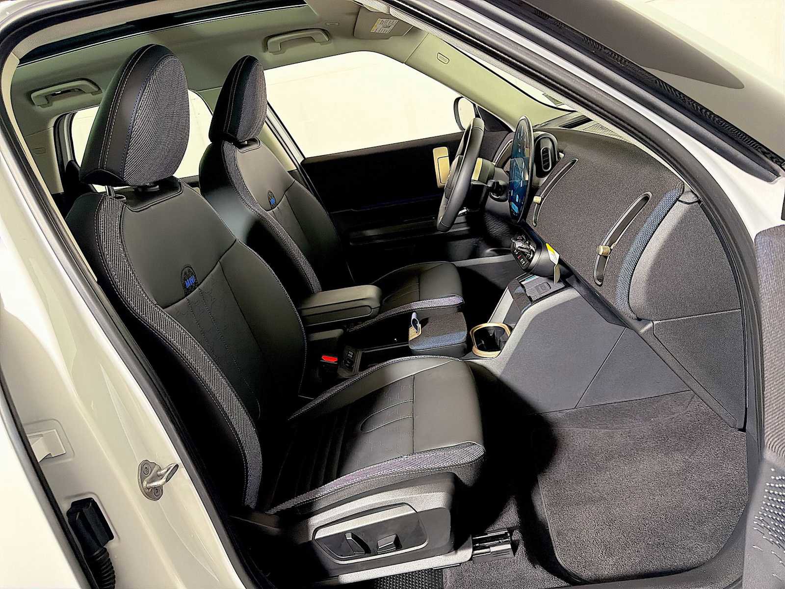 Certified 2025 MINI Cooper Countryman S image 24