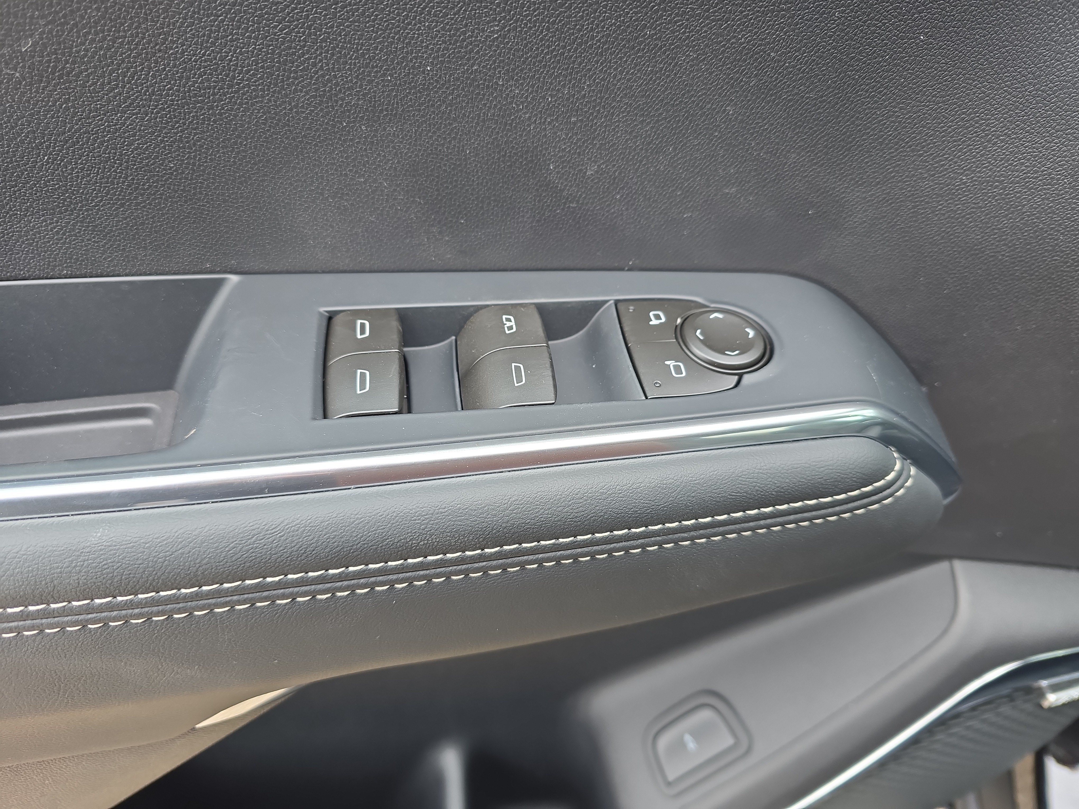 New 2026 GMC Acadia Elevation AWD/4WD image 19