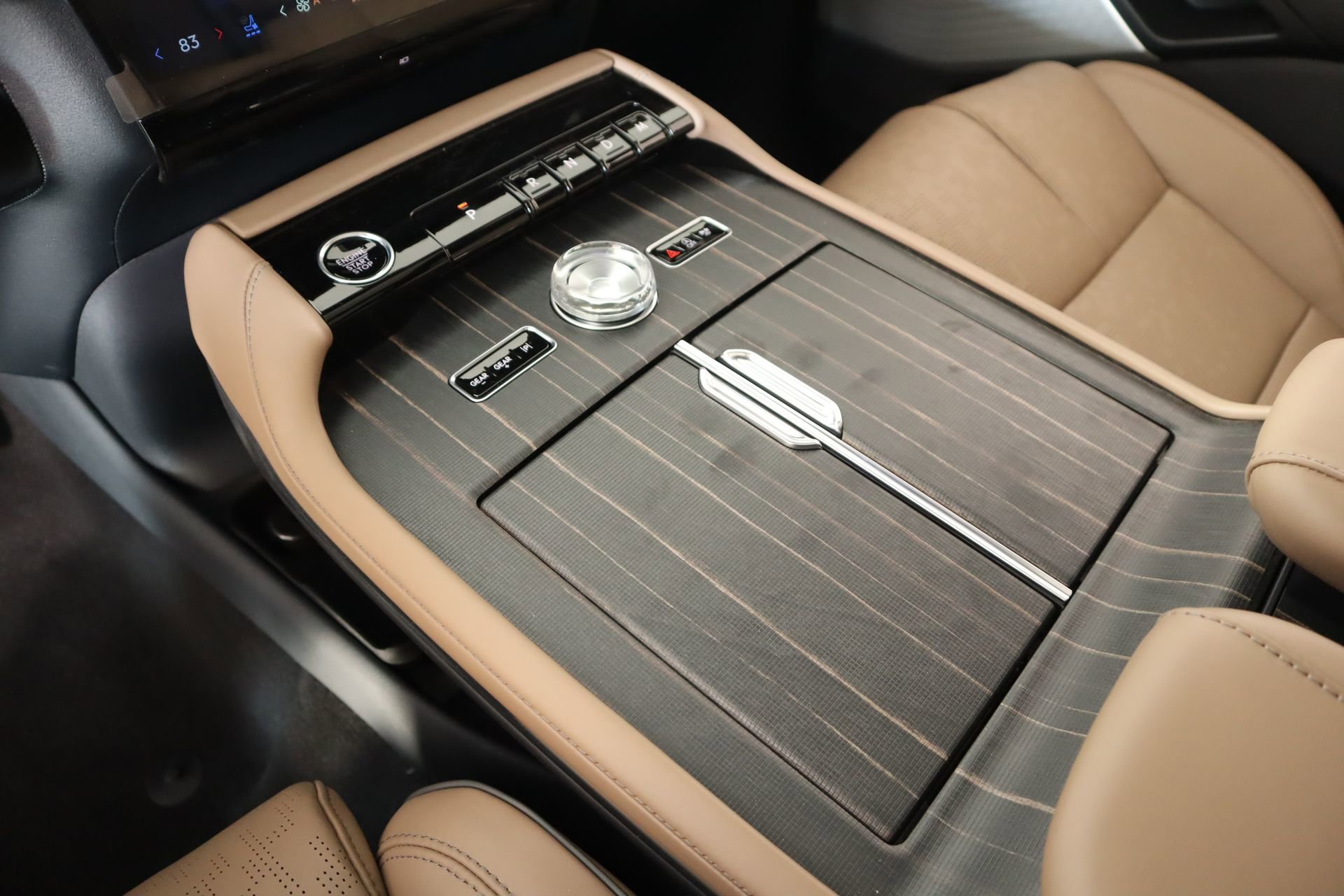 New 2026 Lincoln Navigator L Black Label AWD/4WD image 8