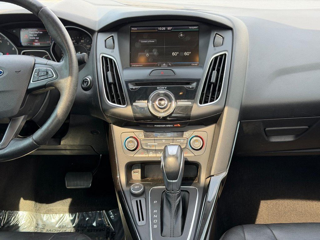 Used 2015 Ford Focus Titanium FWD image 13
