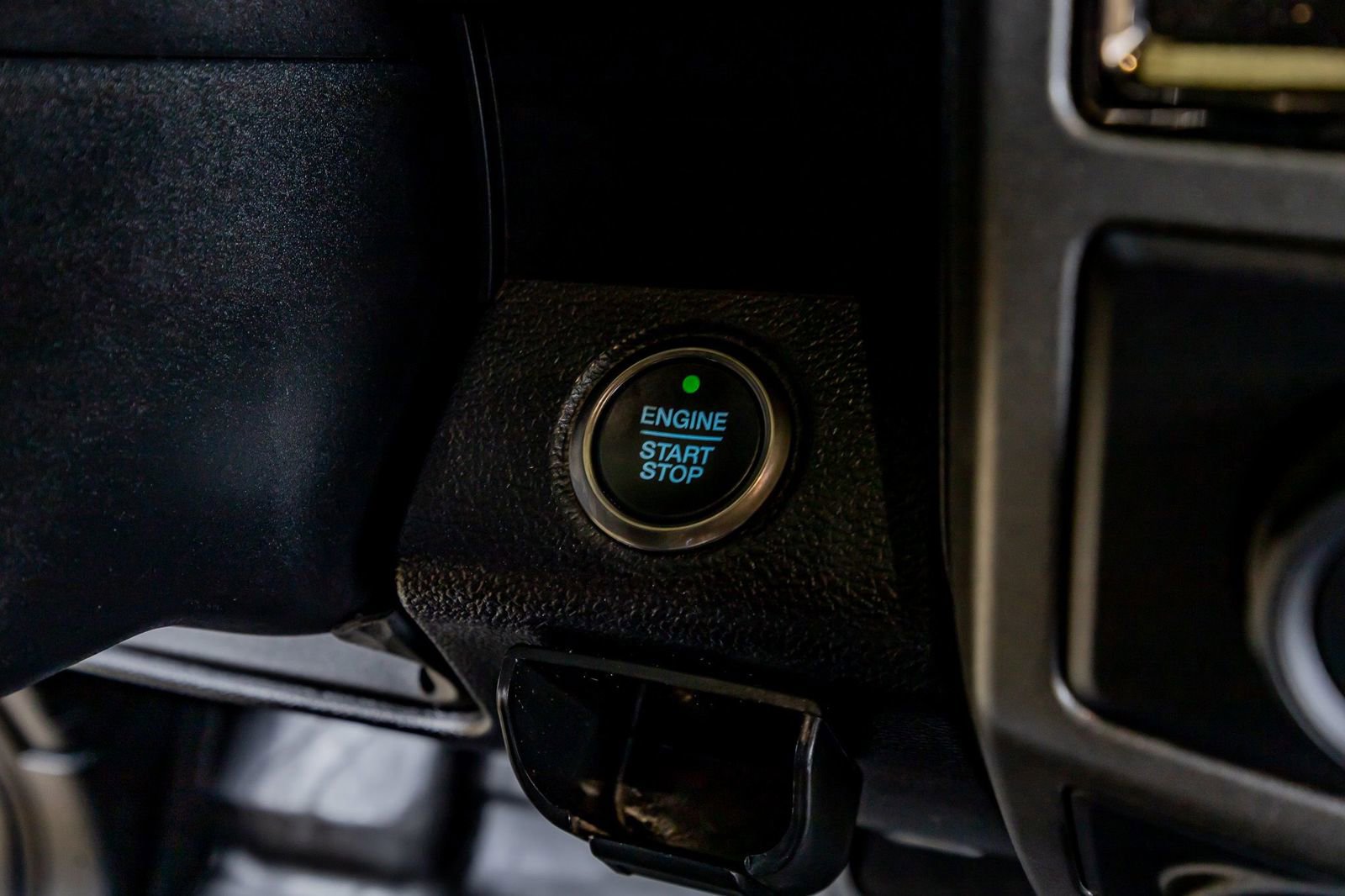 Used 2019 Ford F150 Raptor w/ Equipment Group 802A Luxury AWD/4WD image 22