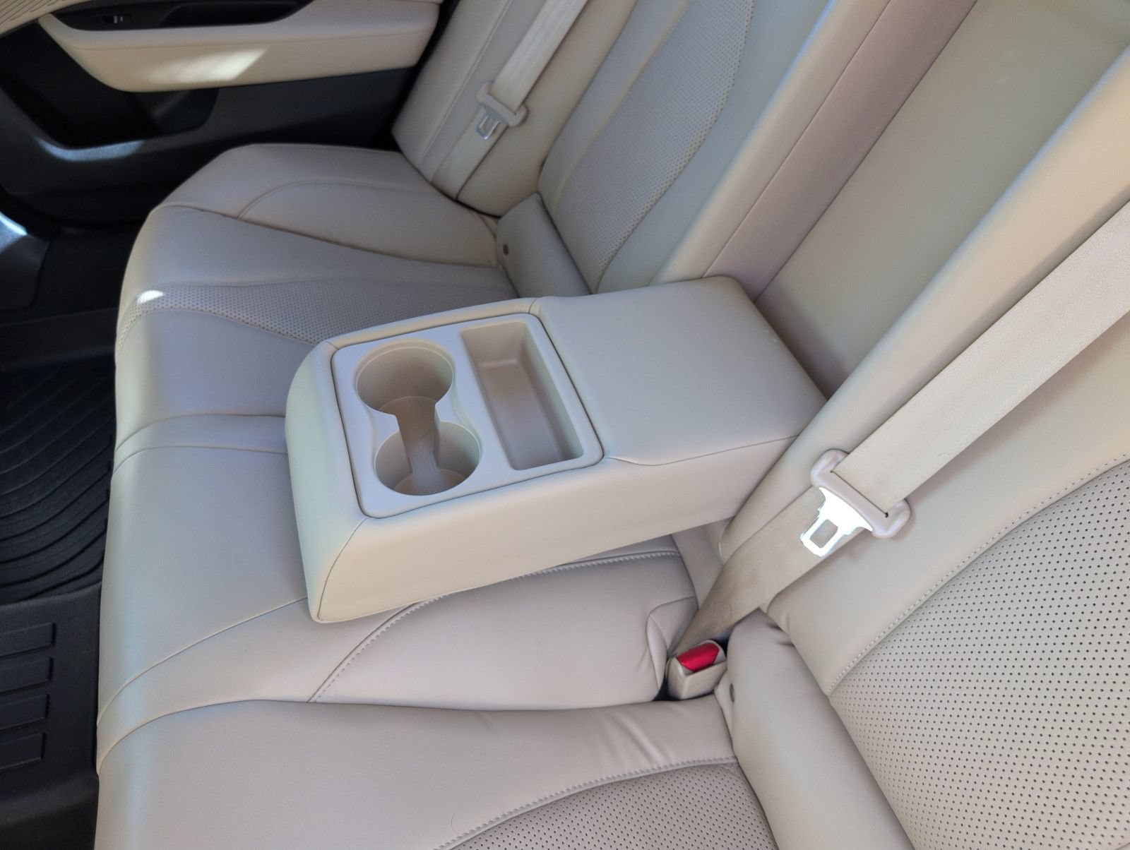 Used 2021 Acura TLX w/ Technology Package FWD image 19