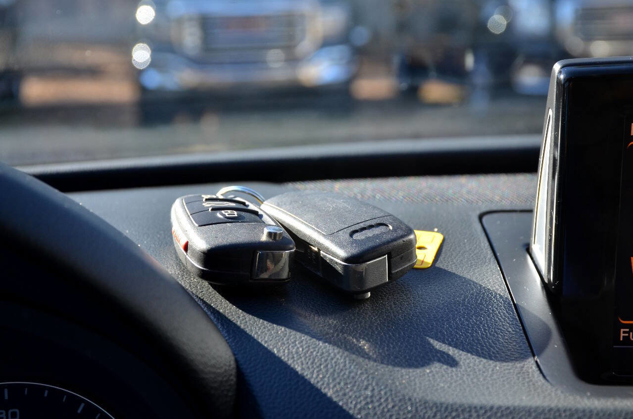 Used 2018 Audi Q3 2.0T Premium Plus w/ Premium Plus Package image 24