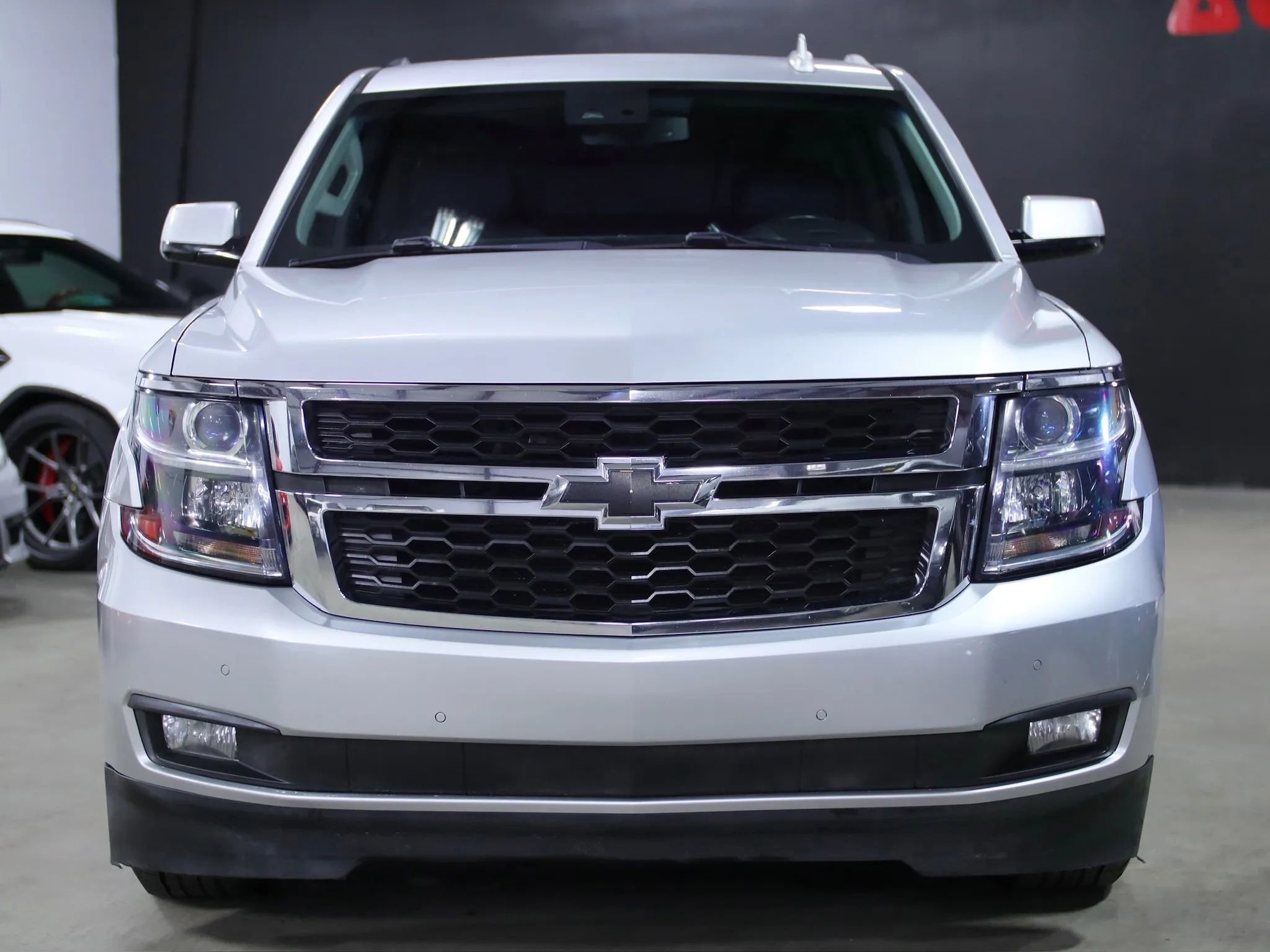 Used 2016 Chevrolet Suburban LT image 4