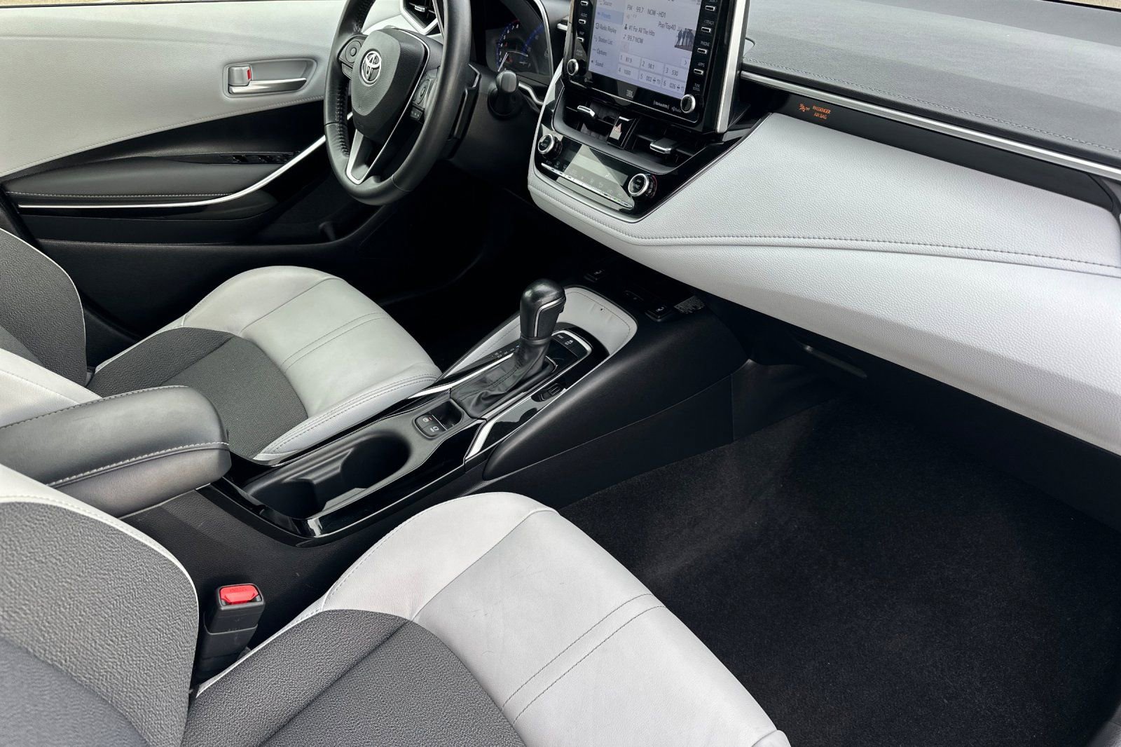 Used 2022 Toyota Corolla XSE w/ XSE Preferred Package image 19