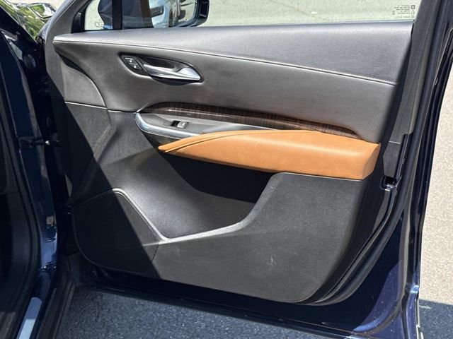 Used 2021 Cadillac XT4 Premium Luxury image 5