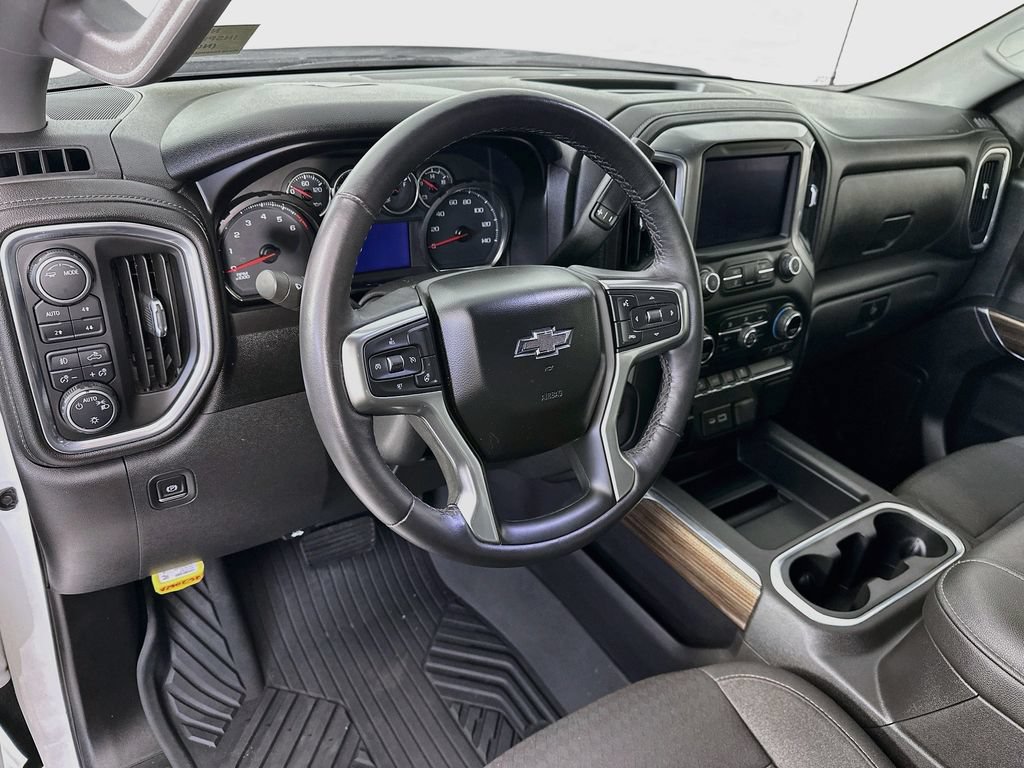 Used 2021 Chevrolet Silverado 1500 LT Trail Boss w/ Bed Protection Package AWD/4WD image 28